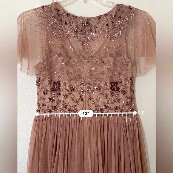 Adrianna Papell Gown - Picture 7 of 12